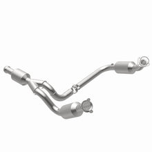 Load image into Gallery viewer, MagnaFlow Exhaust Products 5582578 California CARB Direct-Fit Catalytic Converter for Select Chevrolet Avalanche, Chevrolet Silverado 1500, Chevrolet Suburban 1500, Chevrolet Tahoe, GMC Sierra 1500, GMC Yukon, GMC Yukon XL