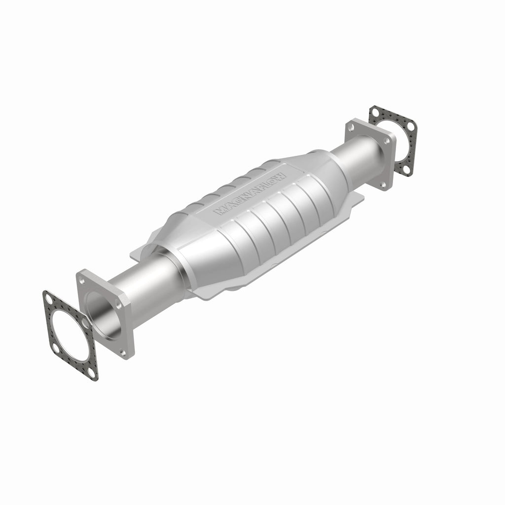 MagnaFlow Exhaust Products 3391657 California CARB Direct-Fit Catalytic Converter for Select Isuzu Pickup, Isuzu Rodeo, Isuzu Trooper