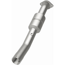 Load image into Gallery viewer, MagnaFlow Exhaust Products 93479 HM Grade Direct-Fit Catalytic Converter for Select Chevrolet Silverado HD, Chevrolet Suburban 2500, GMC Sierra HD, GMC Yukon XL