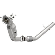 Load image into Gallery viewer, MagnaFlow Exhaust Products 21-958 OEM Grade Direct-Fit Catalytic Converter for Select Jeep Wrangler