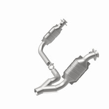 Load image into Gallery viewer, MagnaFlow Exhaust Products 5551664 California CARB Direct-Fit Catalytic Converter for Select Dodge Ram 1500, Ram