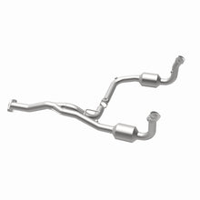 Load image into Gallery viewer, MagnaFlow Exhaust Products 5451186 California CARB Direct-Fit Catalytic Converter for Select Jeep Liberty