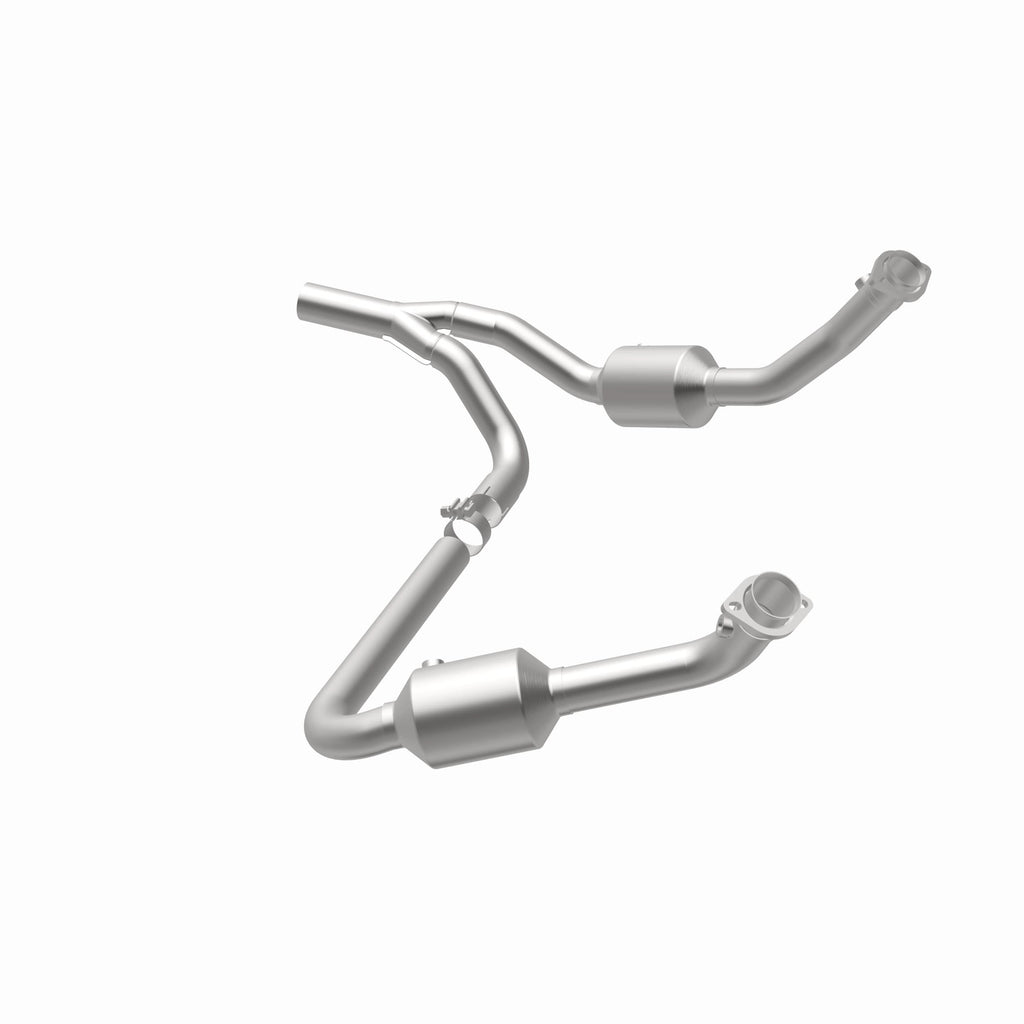 MagnaFlow Exhaust Products 21-458 OEM Grade Direct-Fit Catalytic Converter for Select Jeep Wrangler
