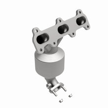 Load image into Gallery viewer, MagnaFlow Exhaust Products 51000 OEM Grade Manifold Catalytic Converter for Select Hyundai Santa Fe