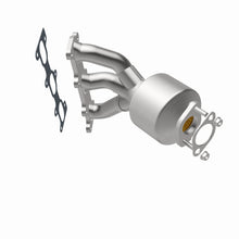 Load image into Gallery viewer, MagnaFlow Exhaust Products 51316 OEM Grade Manifold Catalytic Converter for Select Hyundai Tucson, Kia Sportage