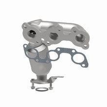 Load image into Gallery viewer, MagnaFlow Exhaust Products 5582833 California CARB Manifold Catalytic Converter for Select Lexus RX330, Toyota Highlander, Toyota Sienna