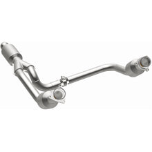 Load image into Gallery viewer, MagnaFlow Exhaust Products 5582642 California CARB Direct-Fit Catalytic Converter for Select Chevrolet Silverado 1500, Chevrolet Suburban, Chevrolet Tahoe, GMC Sierra 1500, GMC Yukon, GMC Yukon XL