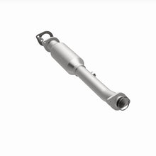 Load image into Gallery viewer, MagnaFlow Exhaust Products 5592215 California CARB Direct-Fit Catalytic Converter for Select INFINITI QX56, Nissan Armada, Nissan TITAN