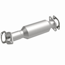 Load image into Gallery viewer, MagnaFlow Exhaust Products 5571890 California CARB Direct-Fit Catalytic Converter for Select Hyundai Sonata, Kia Optima, Kia Rondo