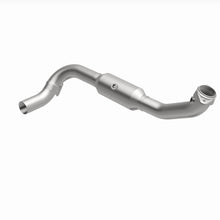 Load image into Gallery viewer, MagnaFlow Exhaust Products 4651507 California CARB Direct-Fit Catalytic Converter for Select Lincoln Navigator