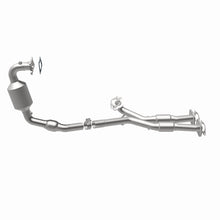 Load image into Gallery viewer, MagnaFlow Exhaust Products 5582647 California CARB Manifold Catalytic Converter for Select Cadillac SRX