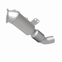 Load image into Gallery viewer, MagnaFlow Exhaust Products 280513 OEM Grade Direct-Fit Catalytic Converter for Select BMW 340i, BMW 340i GT xDrive, BMW 340i xDrive, BMW 440i, BMW 440i Gran Coupe, BMW 440i xDrive, BMW 440i xDrive Gran Coupe, BMW 540i, BMW 540i xDrive, BMW 640i xDrive