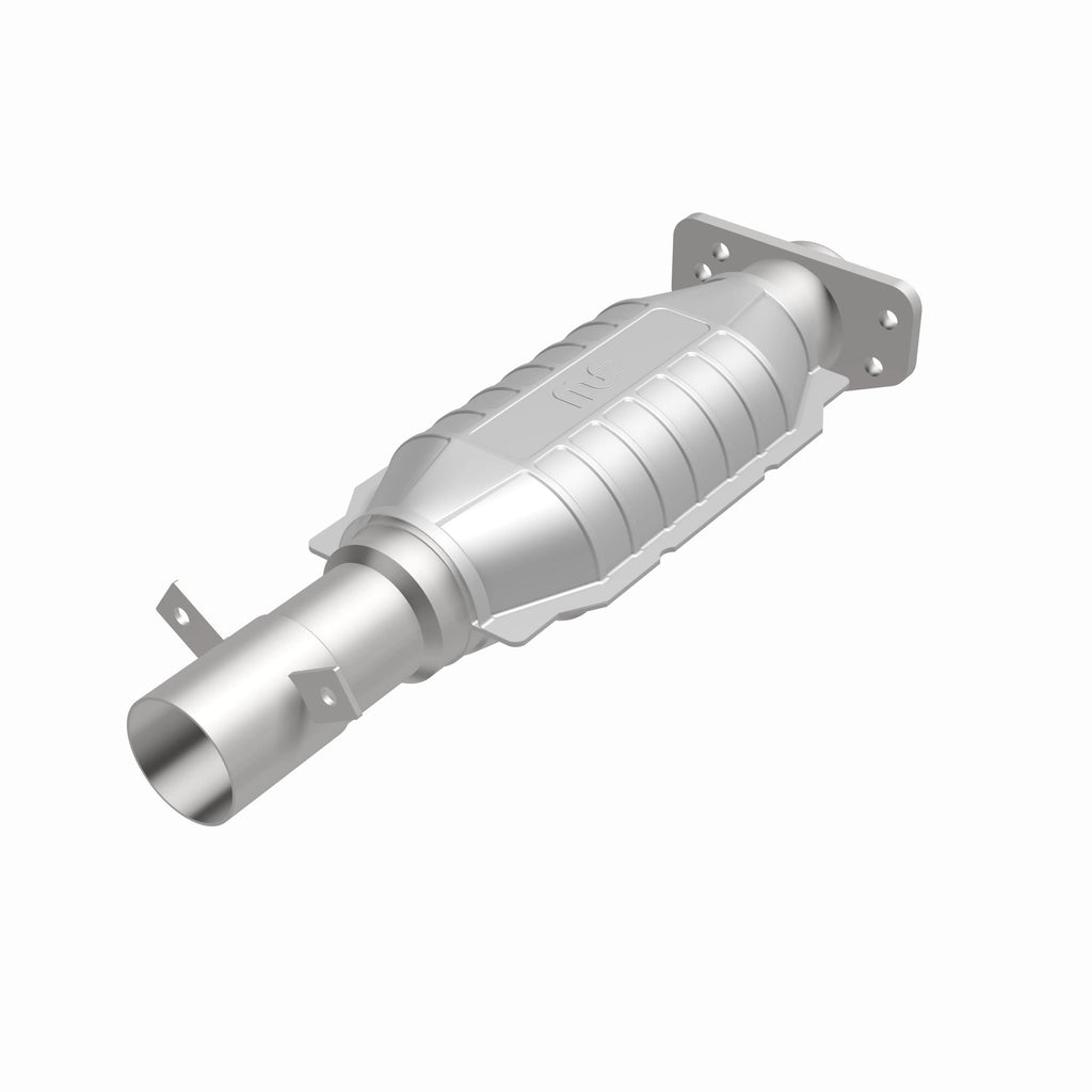 MagnaFlow Exhaust Products 93486 Standard Grade Direct-Fit Catalytic Converter for Select Chevrolet S10, Chevrolet S10 Blazer, GMC Jimmy, GMC S15, GMC S15 Jimmy, GMC Sonoma, GMC Syclone, GMC Typhoon, Oldsmobile Bravada