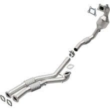 Load image into Gallery viewer, MagnaFlow Exhaust Products 52647 OEM Grade Manifold Catalytic Converter for Select Cadillac SRX