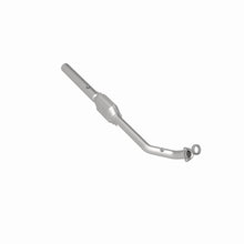 Load image into Gallery viewer, MagnaFlow Exhaust Products 4451413 California CARB Direct-Fit Catalytic Converter for Select Chevrolet Express 1500, Chevrolet Express 2500, Chevrolet Express 3500, Chevrolet G30, GMC G3500, GMC Savana 1500, GMC Savana 2500, GMC Savana