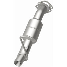 Load image into Gallery viewer, MagnaFlow Exhaust Products 4551006 California CARB Direct-Fit Catalytic Converter for Select Chevrolet Silverado HD, Chevrolet Silverado HD Classic, Chevrolet Silverado Classic, GMC Sierra HD, GMC Sierra HD Classic, GMC Sierra Classic