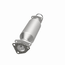 Load image into Gallery viewer, MagnaFlow Exhaust Products 3322621 California CARB Direct-Fit Catalytic Converter for Select Honda Accord