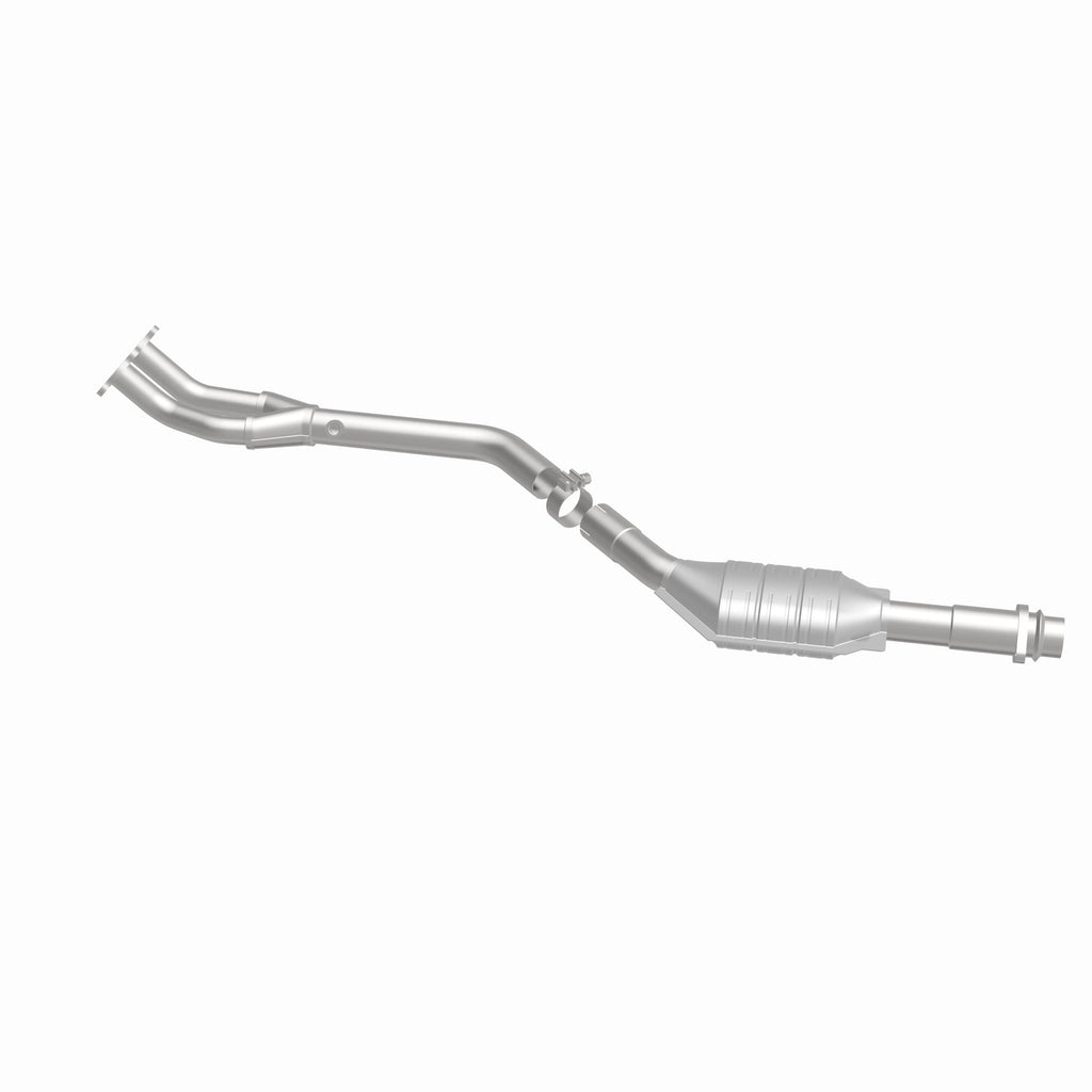 MagnaFlow Exhaust Products 23799 Standard Grade Direct-Fit Catalytic Converter for Select BMW 318i, BMW 318is