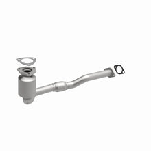 Load image into Gallery viewer, MagnaFlow Exhaust Products 24323 HM Grade Direct-Fit Catalytic Converter for Select Saturn Vue