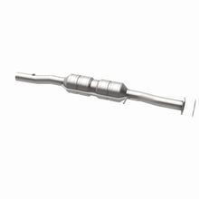 Load image into Gallery viewer, MagnaFlow Exhaust Products 55324 HM Grade Direct-Fit Catalytic Converter for Select Ford Excursion, Ford F-250 Super Duty, Ford F-350 Super Duty, Ford F-450 Super Duty, Ford F-550 Super Duty