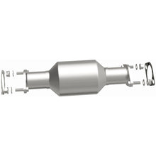 Load image into Gallery viewer, MagnaFlow Exhaust Products 23623 HM Grade Direct-Fit Catalytic Converter for Select Kia Sorento