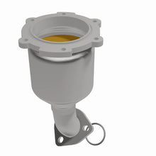 Load image into Gallery viewer, MagnaFlow Exhaust Products 5582296 California CARB Direct-Fit Catalytic Converter for Select Nissan Quest