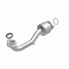 Load image into Gallery viewer, MagnaFlow Exhaust Products 21-979 OEM Grade Direct-Fit Catalytic Converter for Select Honda HR-V