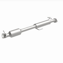 Load image into Gallery viewer, MagnaFlow Exhaust Products 5571133 California CARB Direct-Fit Catalytic Converter for Select Kia Optima