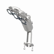 Load image into Gallery viewer, MagnaFlow Exhaust Products 51061 OEM Grade Manifold Catalytic Converter for Select Chrysler Pacifica, Chrysler Sebring, Chrysler Town &amp; Country, Dodge Avenger, Dodge Grand Caravan, Dodge Journey, Volkswagen Routan