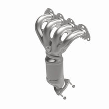 Load image into Gallery viewer, MagnaFlow Exhaust Products 5531062 California CARB Manifold Catalytic Converter for Select Chevrolet Aveo, Chevrolet Aveo5, Pontiac G3