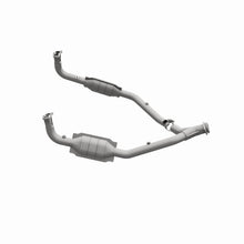 Load image into Gallery viewer, MagnaFlow Exhaust Products 93690 HM Grade Direct-Fit Catalytic Converter for Select Land Rover Defender 90, Land Rover Discovery