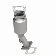 Load image into Gallery viewer, MagnaFlow Exhaust Products 93198 Standard Grade Direct-Fit Catalytic Converter for Select Honda Passport, Isuzu Rodeo