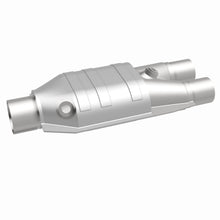 Load image into Gallery viewer, MagnaFlow Exhaust Products 99667HM HM Grade Universal Catalytic Converter for Select Dodge Ram 1500, Dodge Ram 2500, Dodge Ram