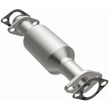 Load image into Gallery viewer, MagnaFlow Exhaust Products 3391619 California CARB Direct-Fit Catalytic Converter for Select Suzuki Sidekick