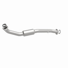 Load image into Gallery viewer, MagnaFlow Exhaust Products 52206 OEM Grade Direct-Fit Catalytic Converter for Select Toyota Highlander