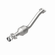 Load image into Gallery viewer, MagnaFlow Exhaust Products 557110 California CARB Direct-Fit Catalytic Converter for Select Nissan Juke