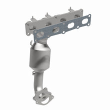 Load image into Gallery viewer, MagnaFlow Exhaust Products 5551159 California CARB Manifold Catalytic Converter for Select Jeep Cherokee