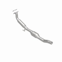 Load image into Gallery viewer, MagnaFlow Exhaust Products 5661526 California CARB Direct-Fit Catalytic Converter for Select Volkswagen Jetta