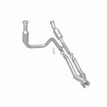 Load image into Gallery viewer, MagnaFlow Exhaust Products 5551436 California CARB Direct-Fit Catalytic Converter for Select Ford Transit-150, Ford Transit-250, Ford Transit-350, Ford Transit-350 HD