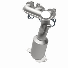 Load image into Gallery viewer, MagnaFlow Exhaust Products 5582833 California CARB Manifold Catalytic Converter for Select Lexus RX330, Toyota Highlander, Toyota Sienna