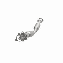 Load image into Gallery viewer, MagnaFlow Exhaust Products 5631197 California CARB Direct-Fit Catalytic Converter for Select Chevrolet Cobalt, Pontiac G5, Saturn Ion