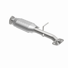 Load image into Gallery viewer, MagnaFlow Exhaust Products 50669 HM Grade Direct-Fit Catalytic Converter for Select Kia Sportage