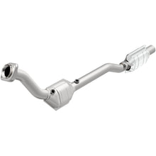 Load image into Gallery viewer, MagnaFlow Exhaust Products 447120 California CARB Direct-Fit Catalytic Converter for Select Ford Explorer, Mercury Mountaineer