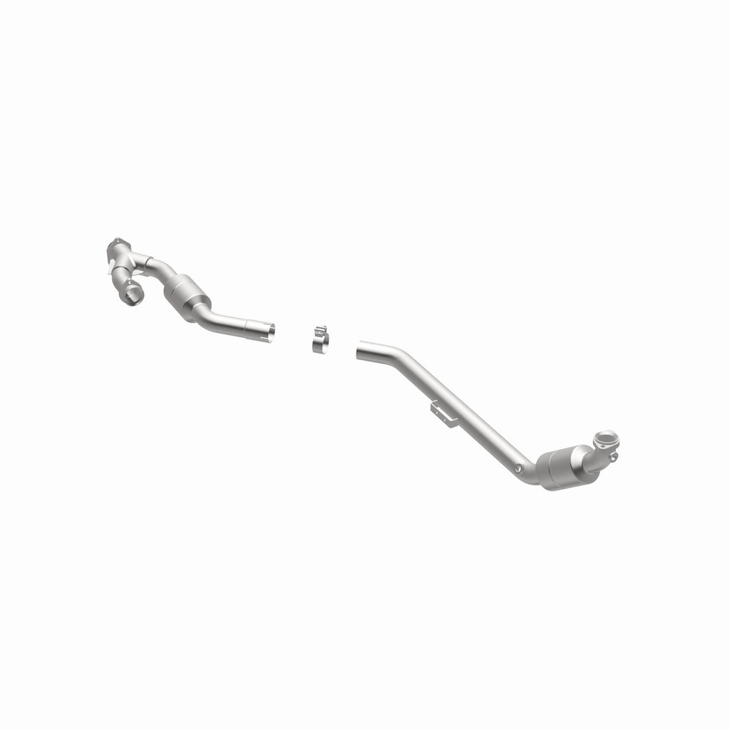 MagnaFlow Exhaust Products 51582 OEM Grade Direct-Fit Catalytic Converter for Select Mercedes-Benz CLK320