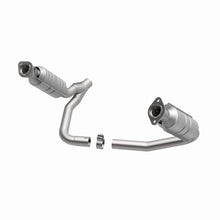 Load image into Gallery viewer, MagnaFlow Exhaust Products 4451627 California CARB Direct-Fit Catalytic Converter for Select Mitsubishi Raider