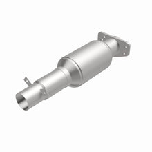 Load image into Gallery viewer, MagnaFlow Exhaust Products 3391486 California CARB Direct-Fit Catalytic Converter for Select Chevrolet S10, Chevrolet S10 Blazer, GMC Jimmy, GMC S15, GMC S15 Jimmy, GMC Sonoma, GMC Syclone, GMC Typhoon, Oldsmobile Bravada