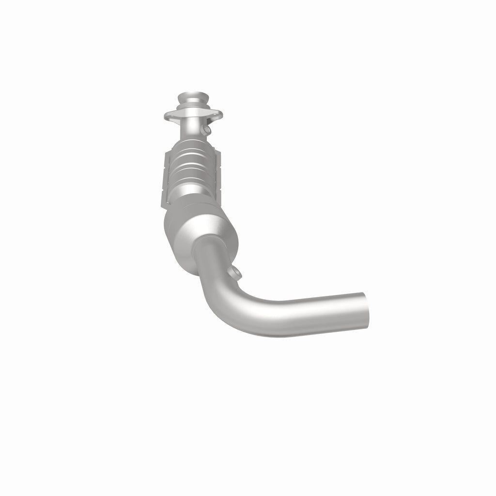 MagnaFlow Exhaust Products 51311 OEM Grade Direct-Fit Catalytic Converter for Select Ford E-150, Ford E-150 Club Wagon, Ford E-250