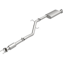 Load image into Gallery viewer, MagnaFlow Exhaust Products 5571143 California CARB Direct-Fit Catalytic Converter for Select Hyundai Santa Fe
