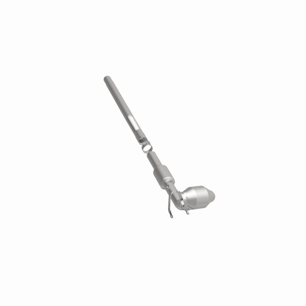 MagnaFlow Exhaust Products 52392 OEM Grade Direct-Fit Catalytic Converter for Select Volkswagen Beetle, Volkswagen Jetta, Volkswagen Passat