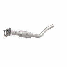 Load image into Gallery viewer, MagnaFlow Exhaust Products 5461192 California CARB Direct-Fit Catalytic Converter for Select Dodge Caliber, Jeep Compass, Jeep Patriot